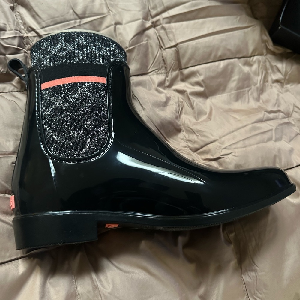 COACH Rainboots size 7 new in box